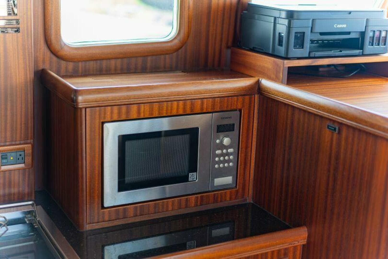 2019 Selene 42 Voyager Sedan — photo 9