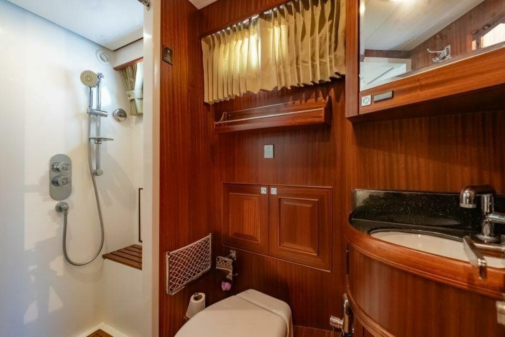 2019 Selene 42 Voyager Sedan — photo 17