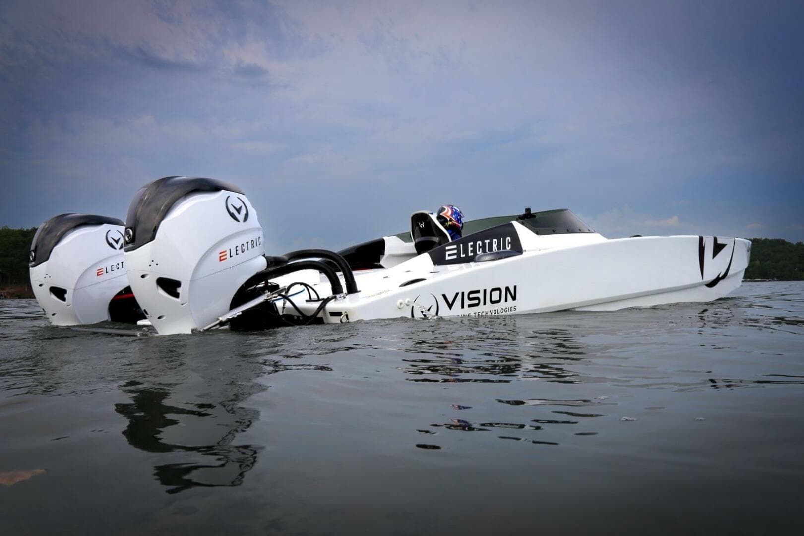 2021 Hellkat 32 — photo 6