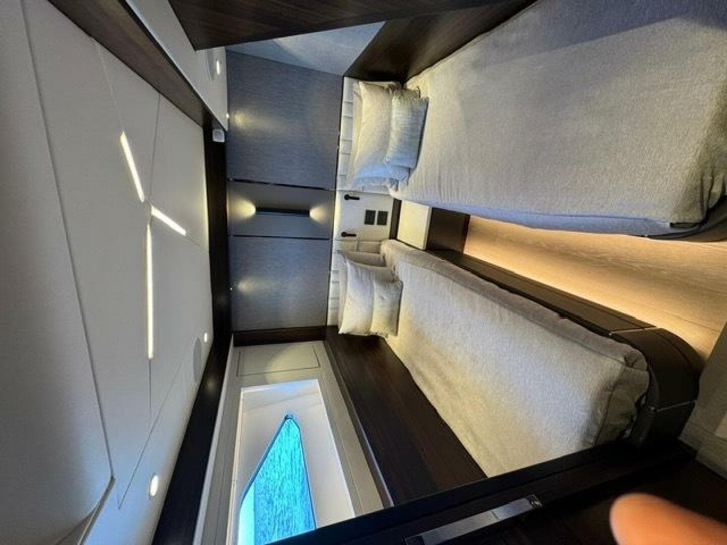 2022 Sunseeker 68 Manhattan — photo 65