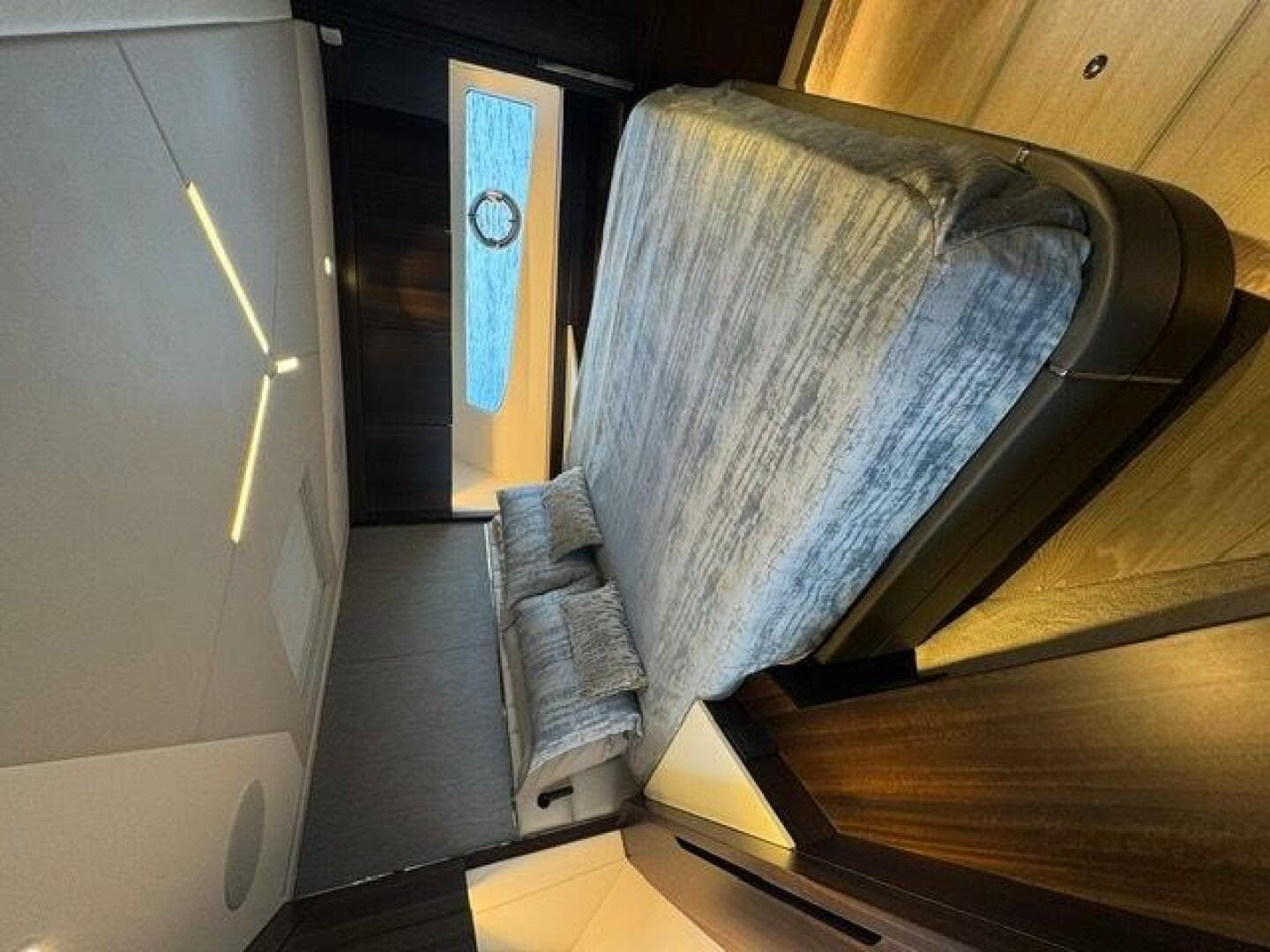 2022 Sunseeker 68 Manhattan — photo 61