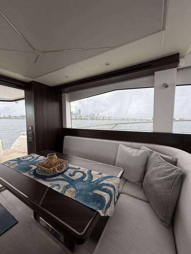 2022 Sunseeker 68 Manhattan — photo 36