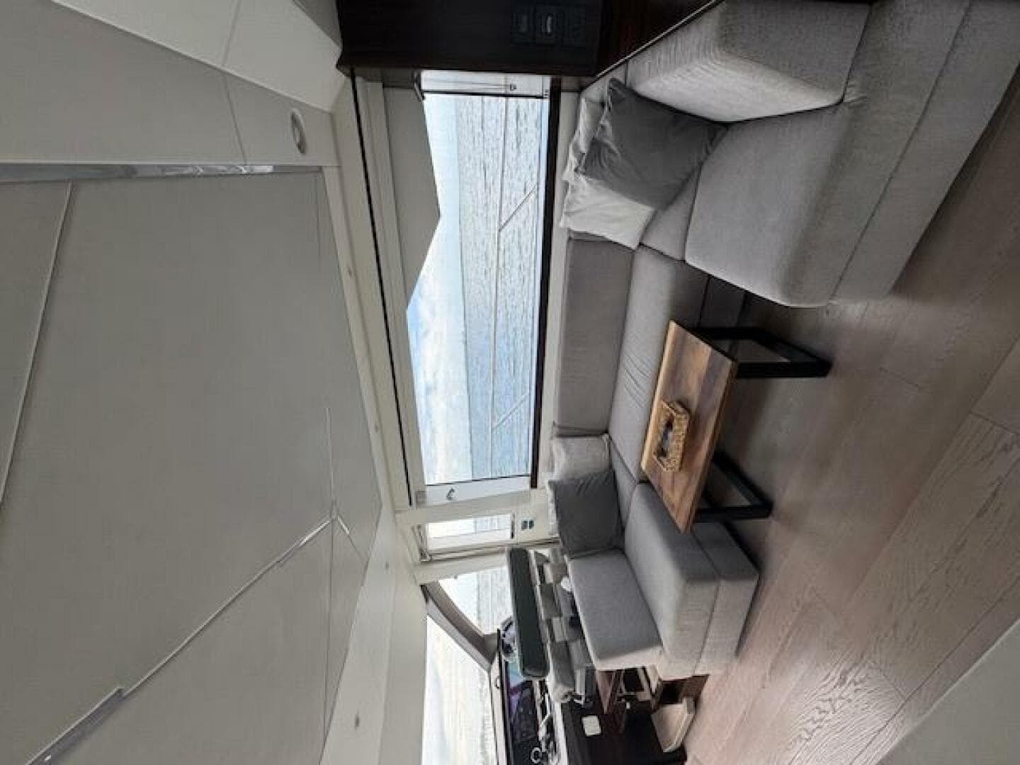 2022 Sunseeker 68 Manhattan — photo 32