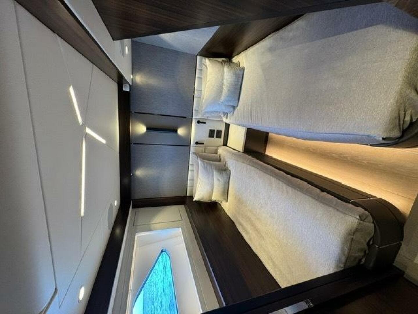 2022 Sunseeker 68 Manhattan — photo 66