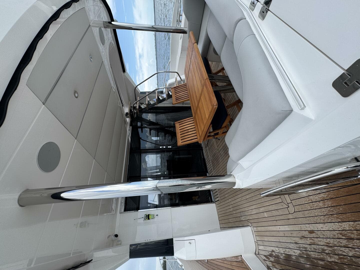 2022 Sunseeker 68 Manhattan — photo 17