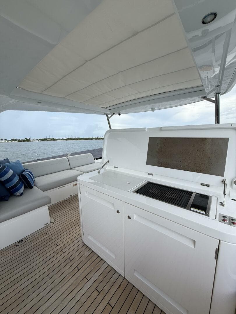 2022 Sunseeker 68 Manhattan — photo 23