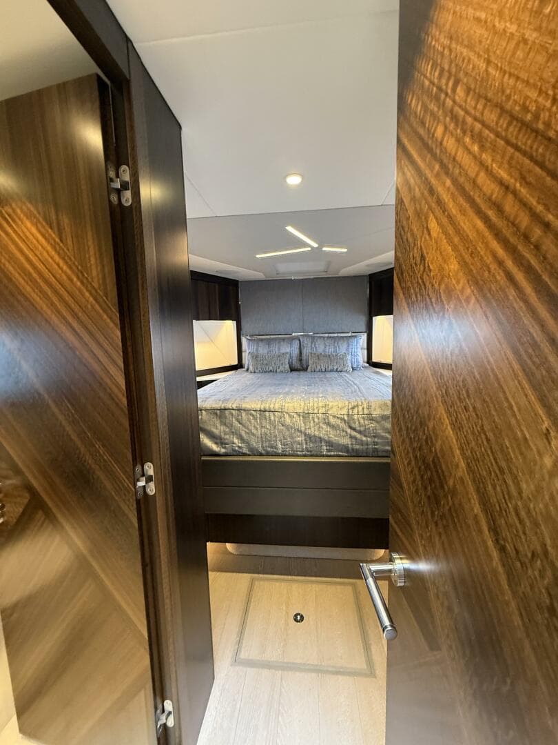 2022 Sunseeker 68 Manhattan — photo 57