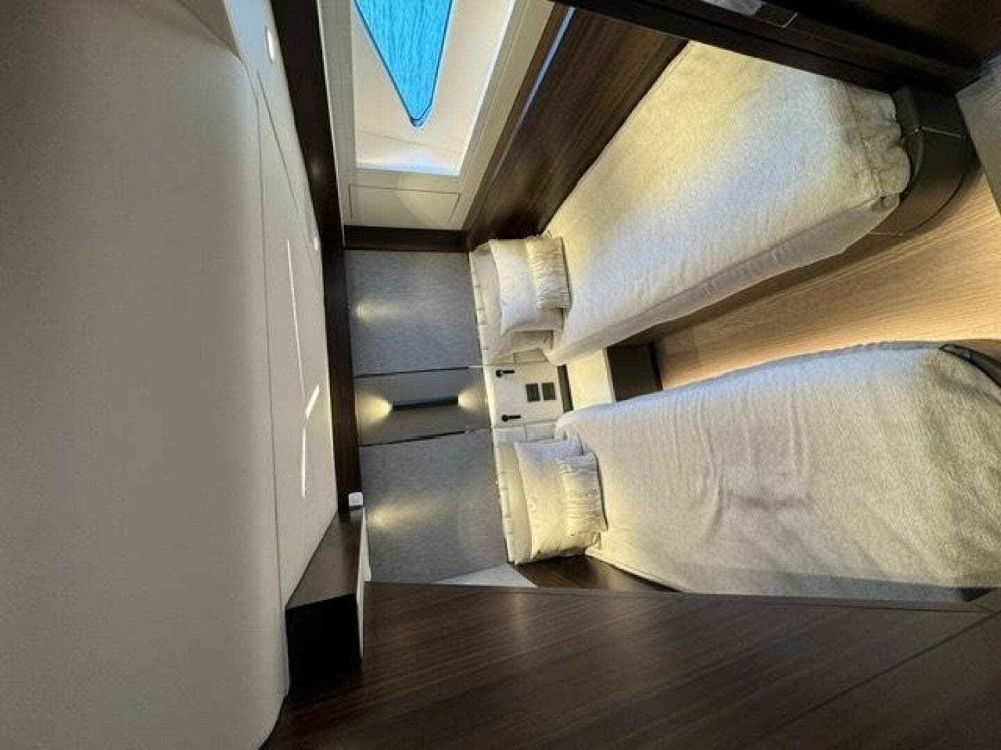 2022 Sunseeker 68 Manhattan — photo 70