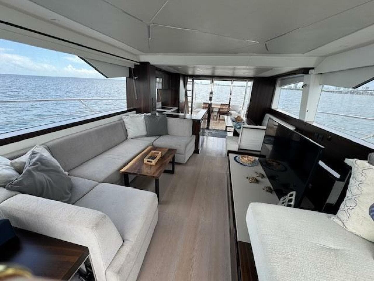 2022 Sunseeker 68 Manhattan — photo 30