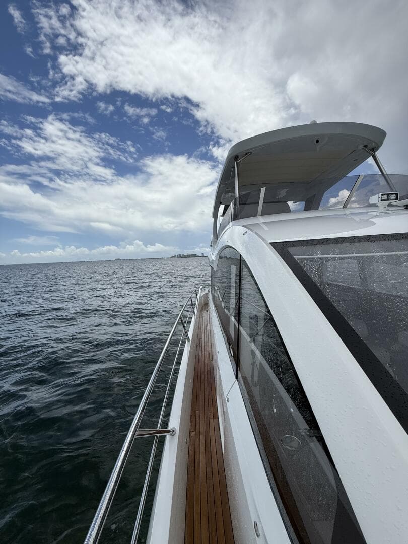 2022 Sunseeker 68 Manhattan — photo 11