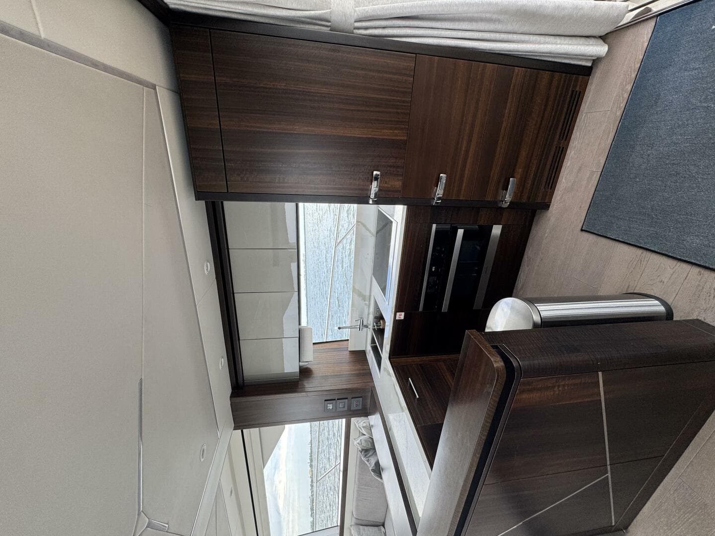 2022 Sunseeker 68 Manhattan — photo 43