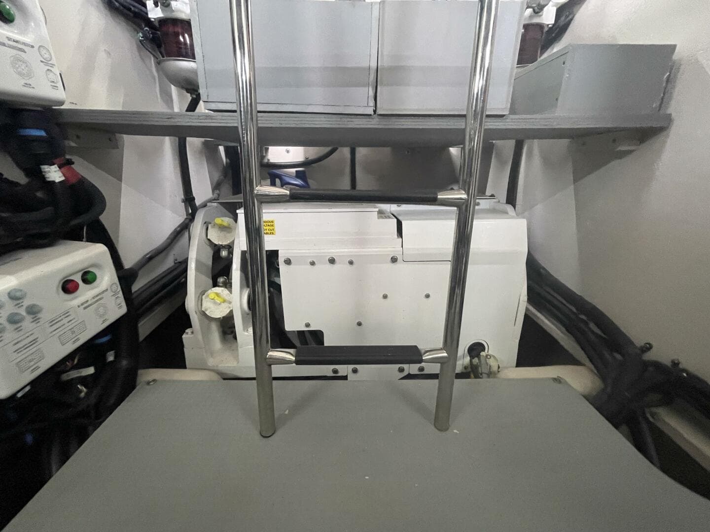 2017 Sea Ray L59 Fly — photo 52