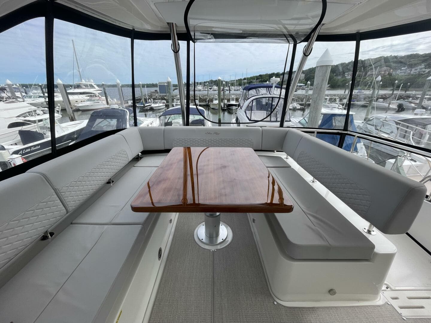 2017 Sea Ray L59 Fly — photo 40