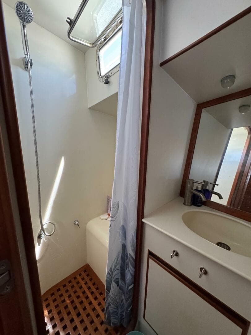 1998 Krogen Express 49 — photo 58