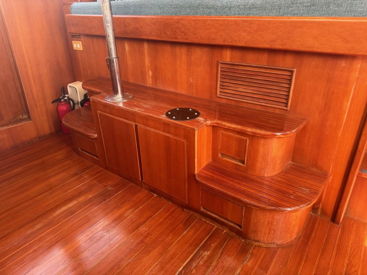 1998 Krogen Express 49 — photo 43