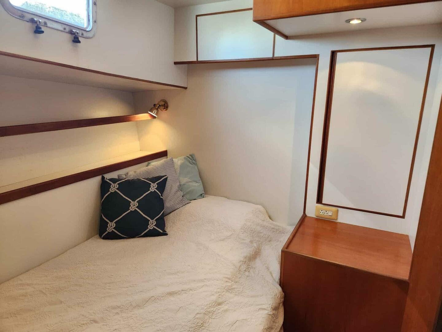 1998 Krogen Express 49 — photo 68