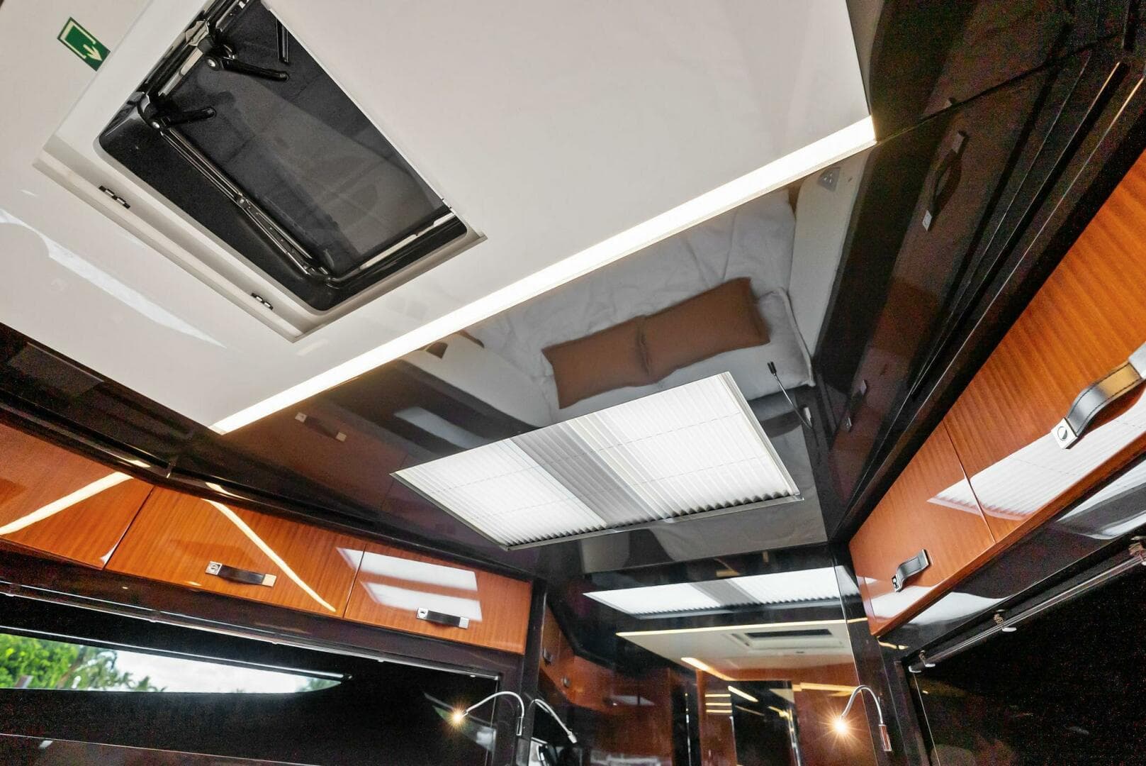 2019 Riva 56 Rivale — photo 33