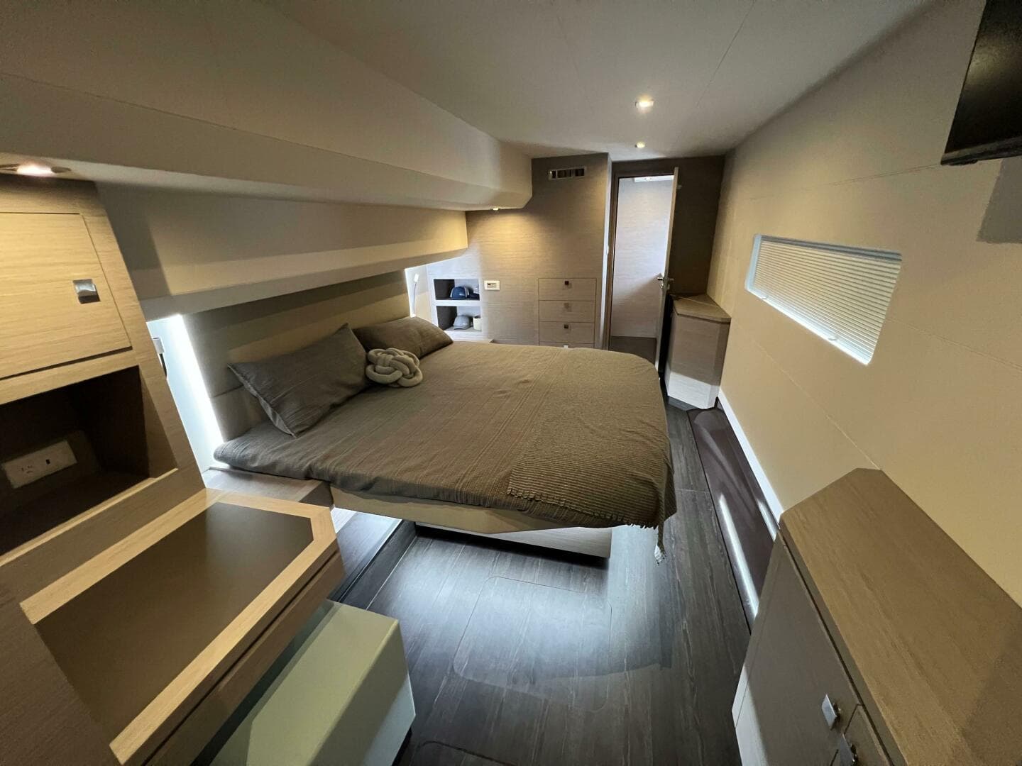 2024 Fountaine Pajot My 6 — photo 27