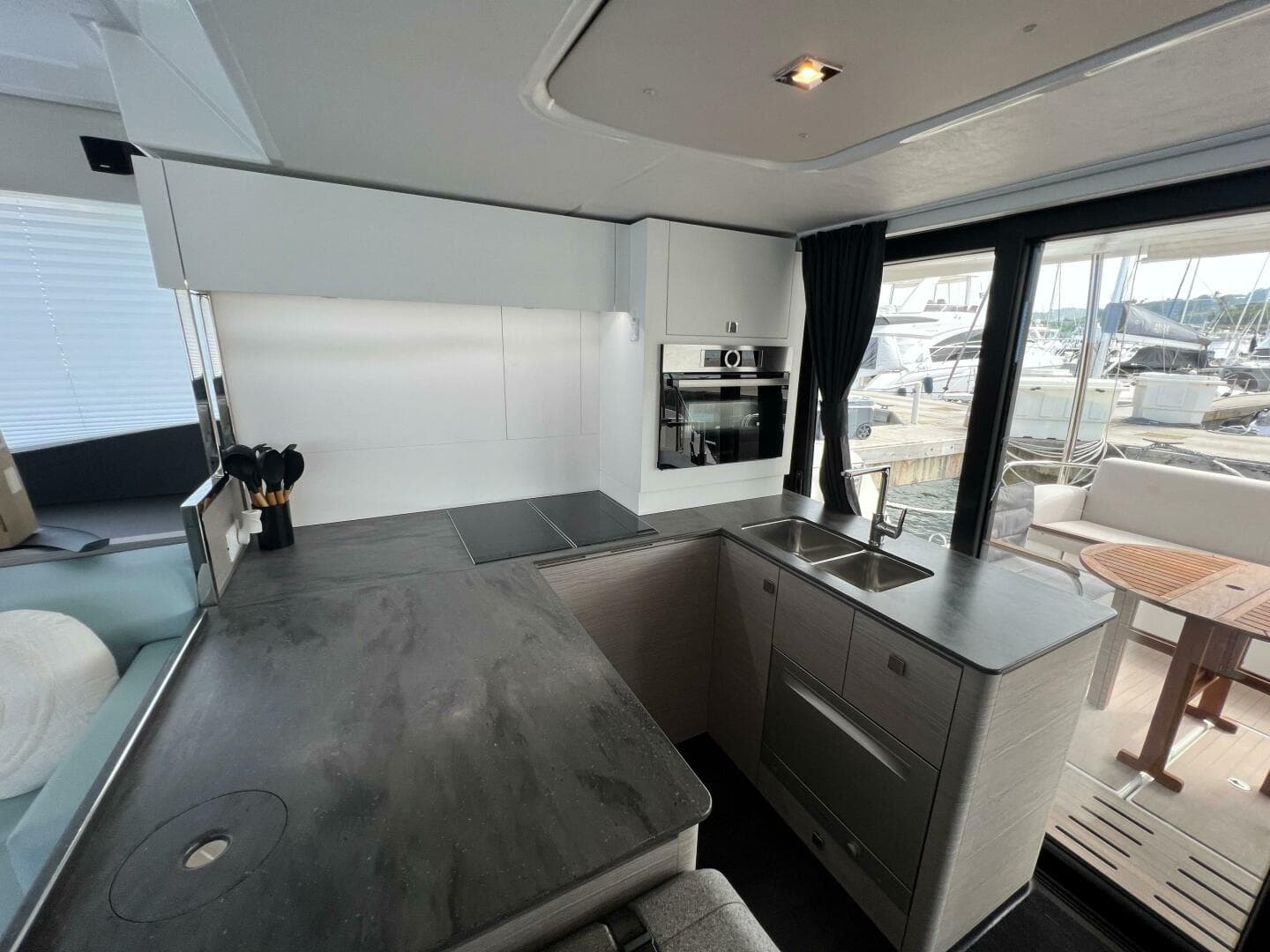 2024 Fountaine Pajot My 6 — photo 36