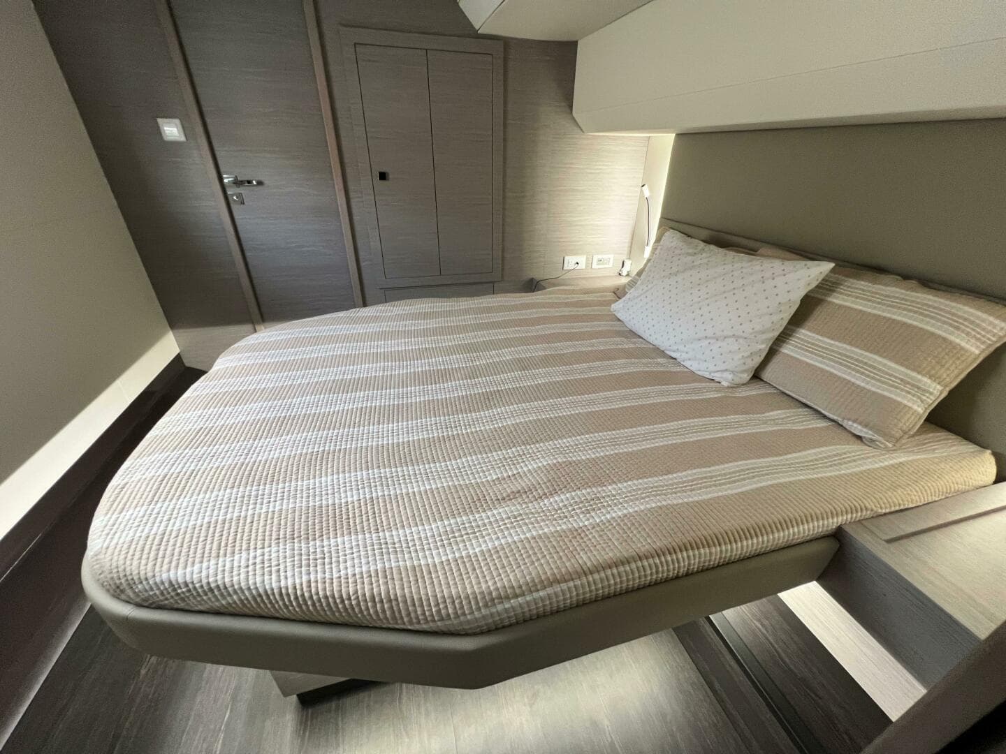 2024 Fountaine Pajot My 6 — photo 28