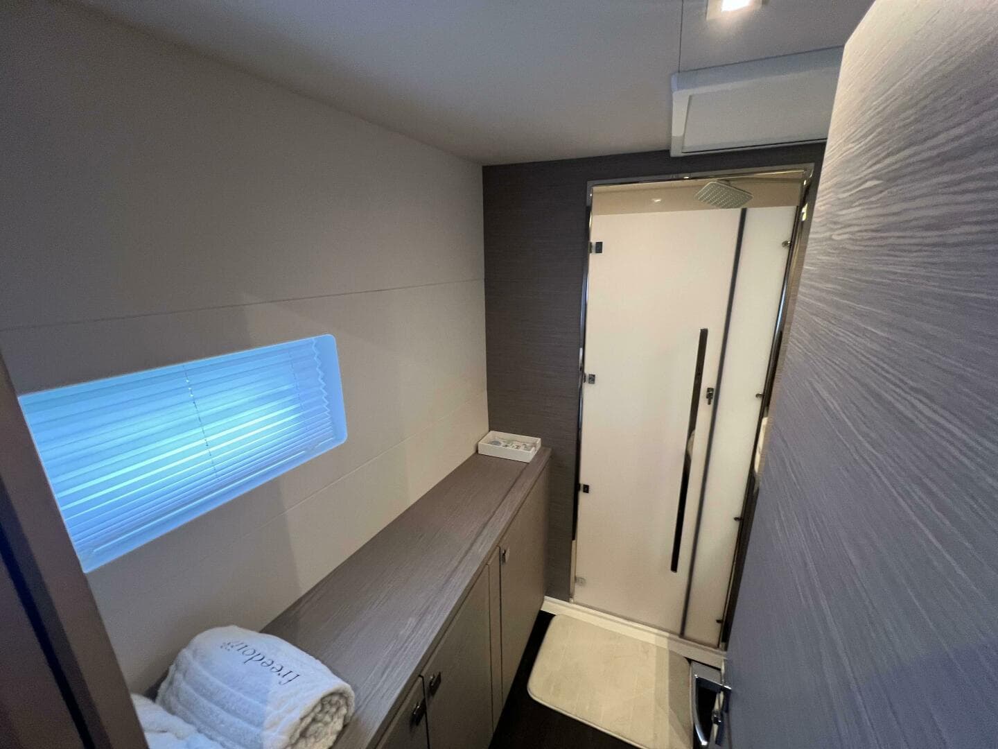 2024 Fountaine Pajot My 6 — photo 24