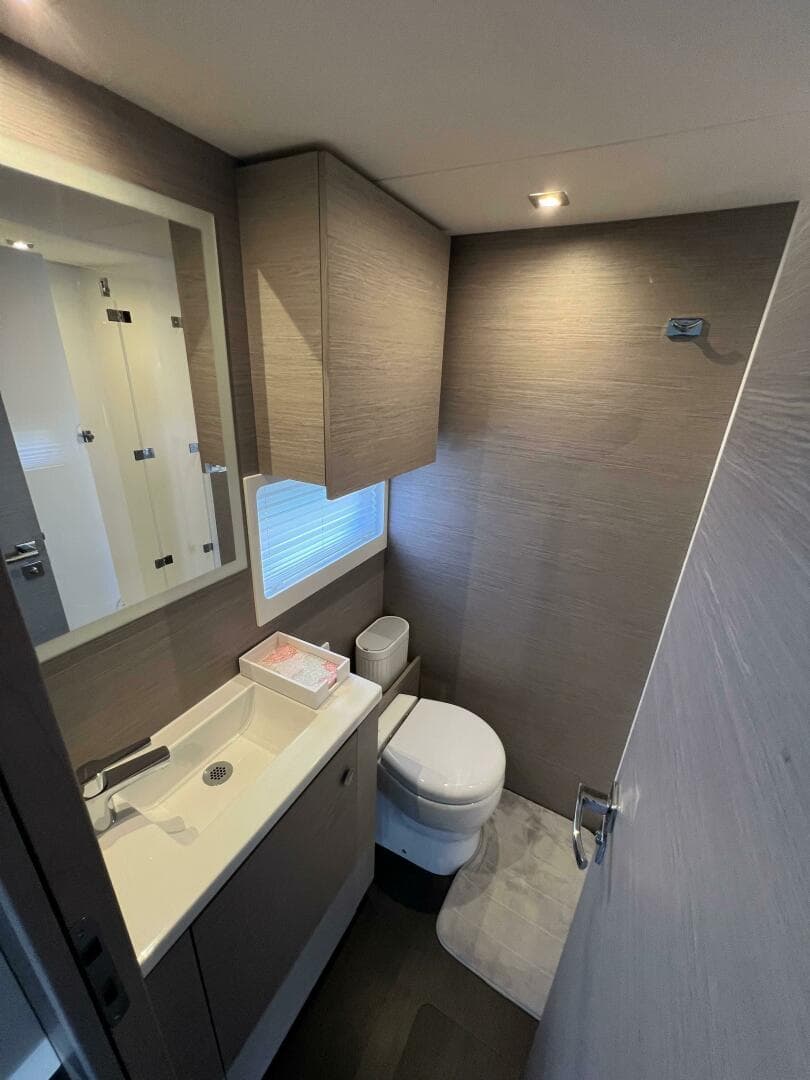 2024 Fountaine Pajot My 6 — photo 30