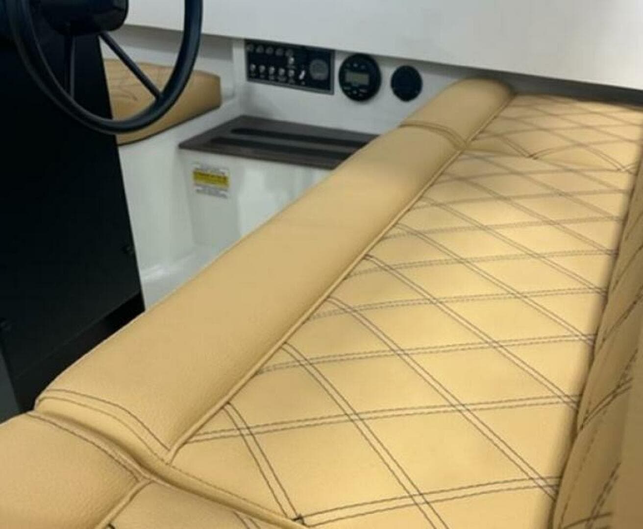 2023 Vision Fantail 217 — photo 4