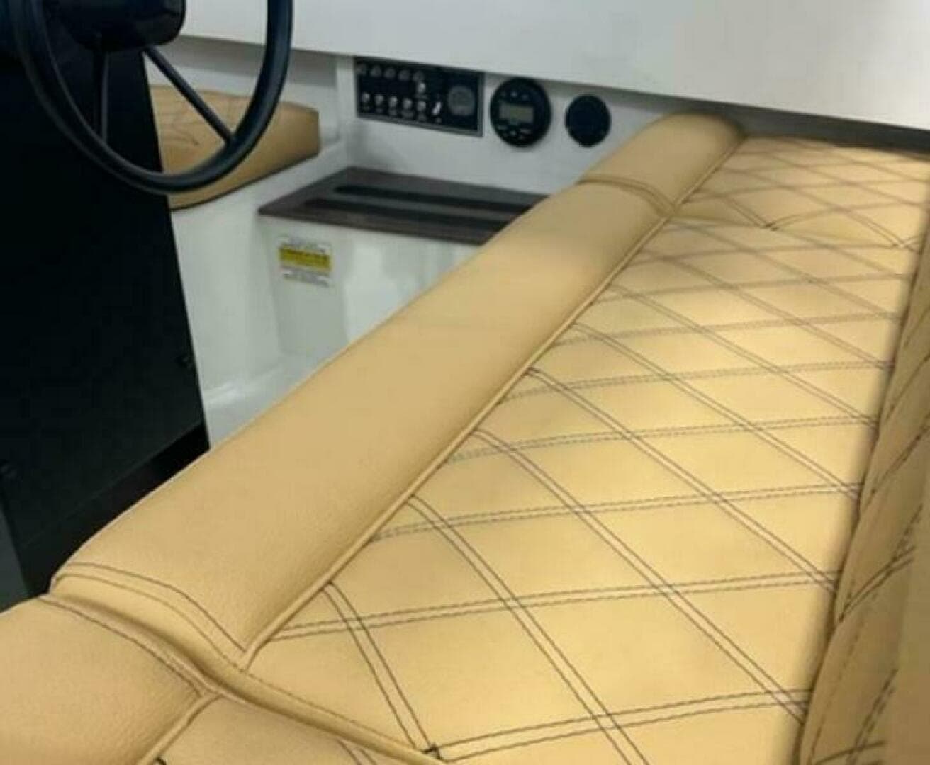 2023 Vision Fantail 217 — photo 4