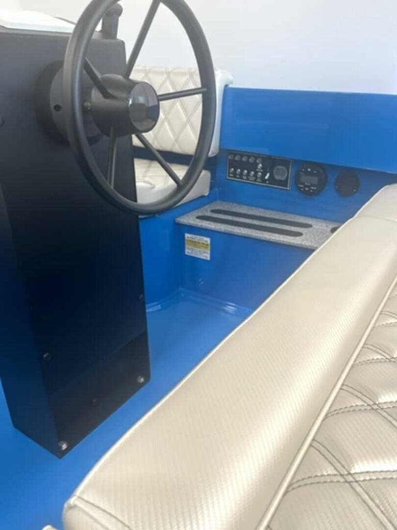 2024 Vision Fantail 217 — photo 6