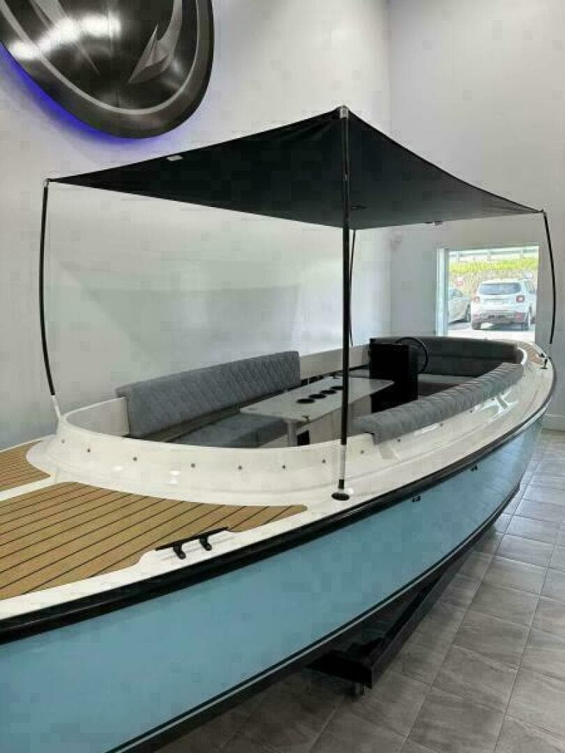 2023 Vision Fantail 217 — photo 4