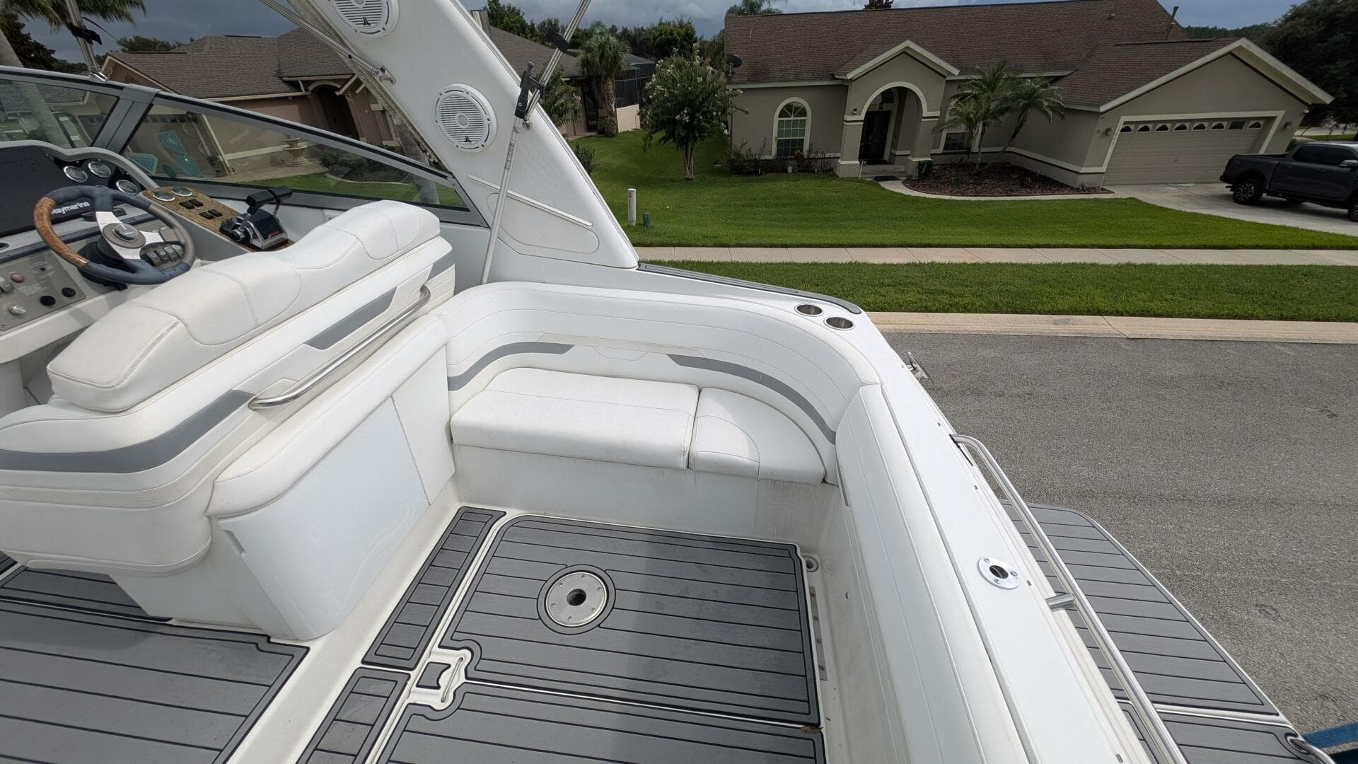 2006 Formula 27 Pc — photo 17