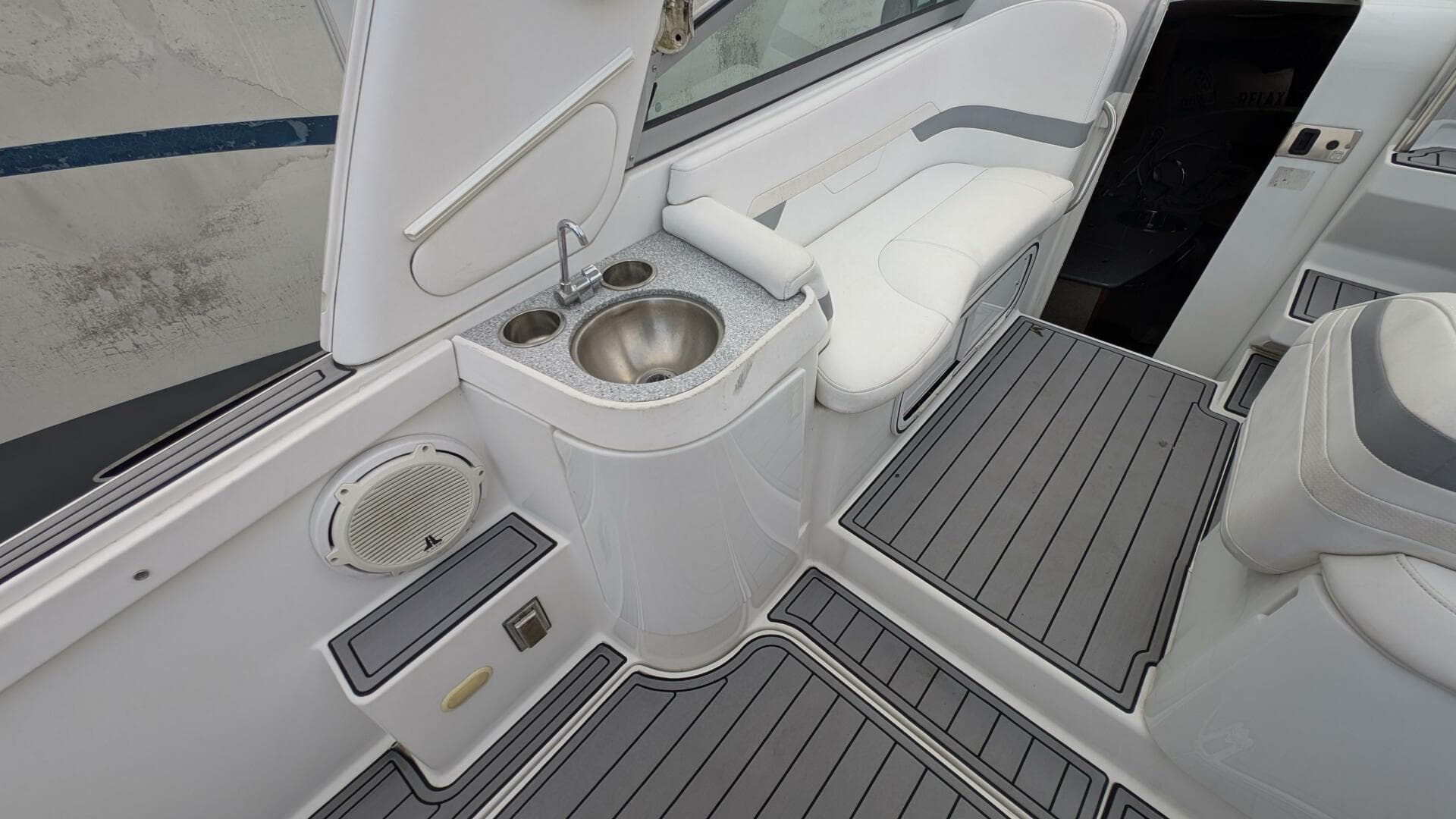 2006 Formula 27 Pc — photo 16