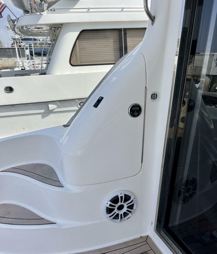 2002 Sea Ray 560 Sedan Cruiser — photo 15