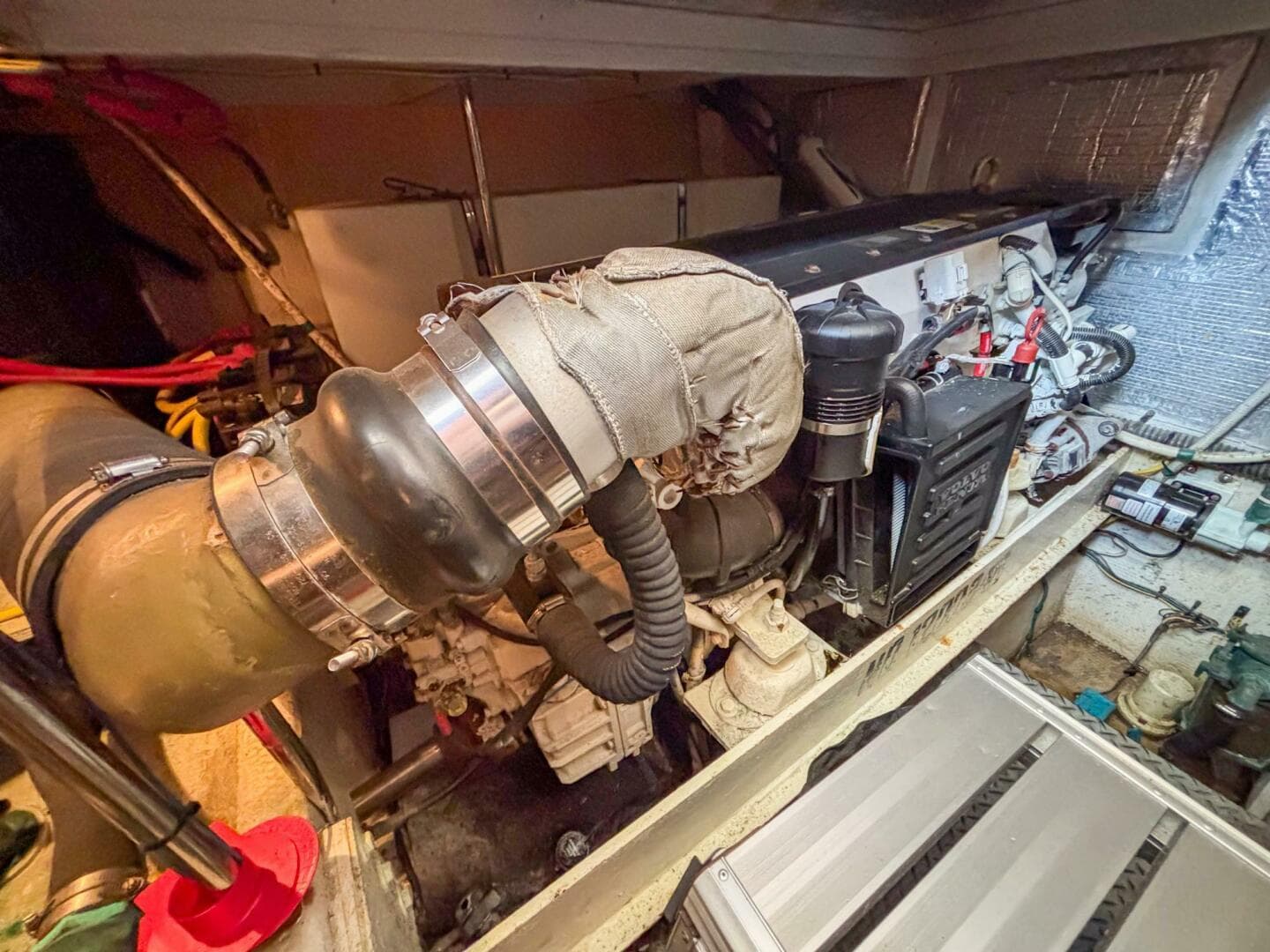 2007 Silverton 38 Convertible — photo 32