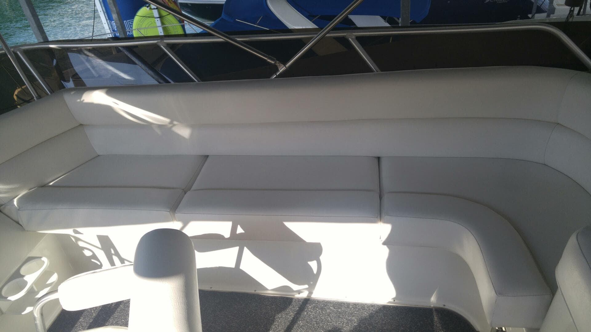 1993 Mainship 47 — photo 9