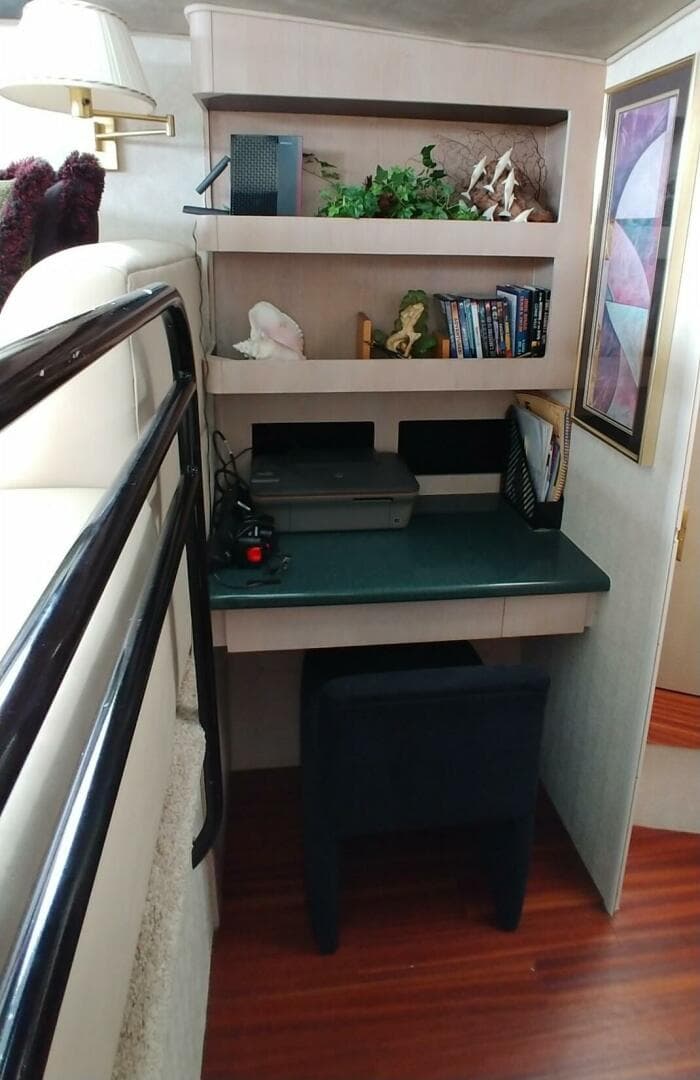 1993 Mainship 47 — photo 15