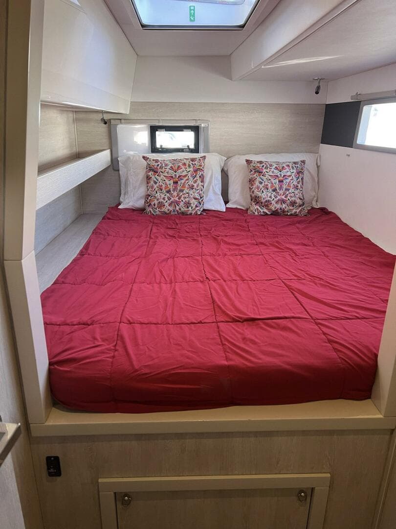 2018 Leopard 43 Powercat — photo 35