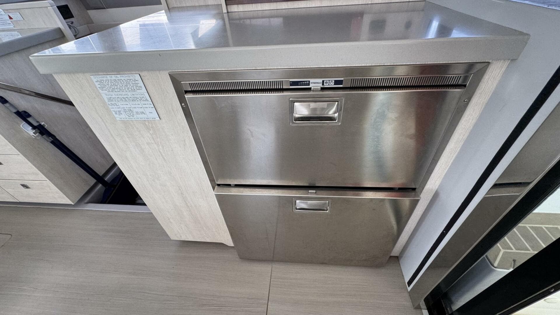 2018 Leopard 43 Powercat — photo 19