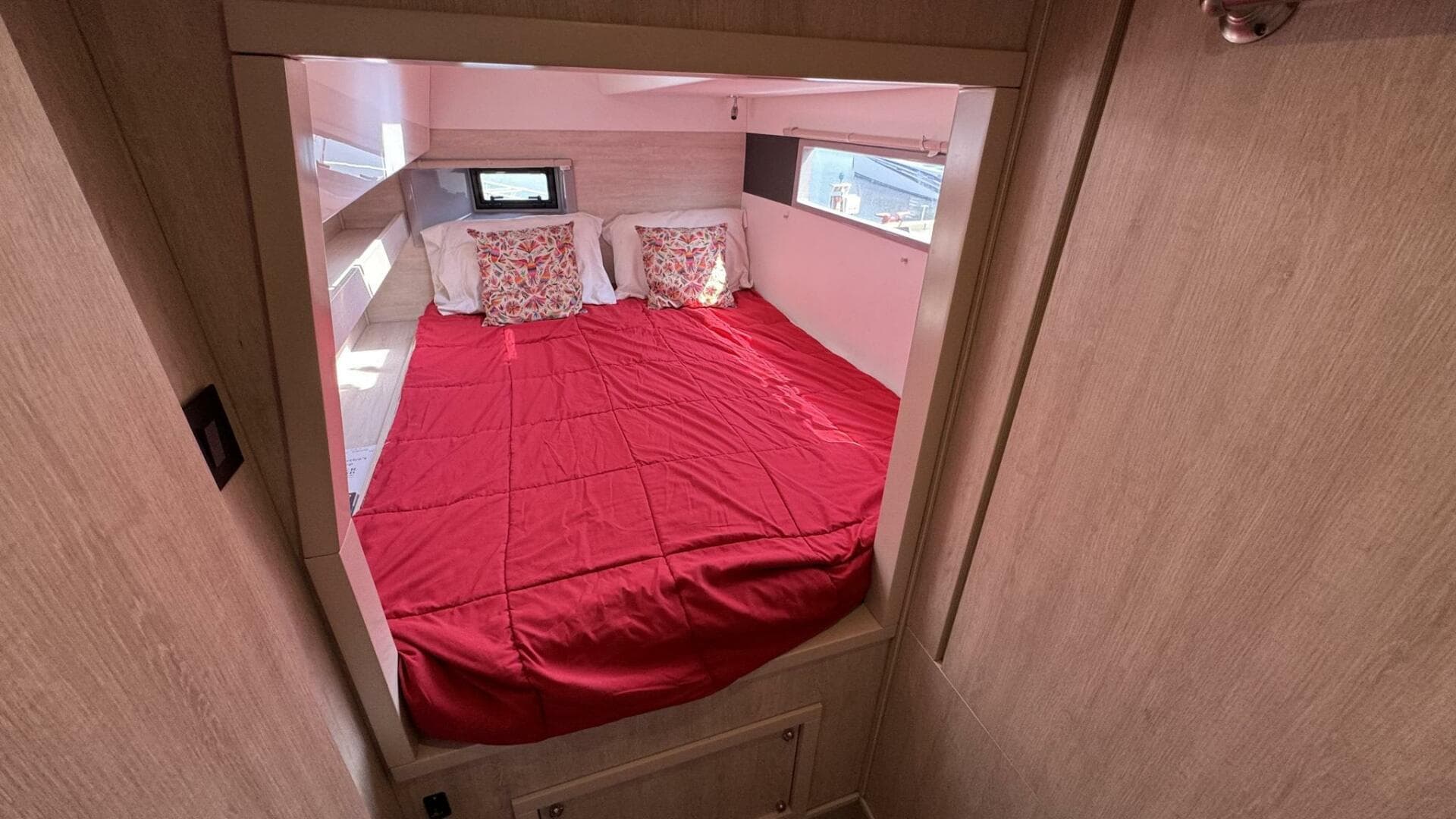 2018 Leopard 43 Powercat — photo 36