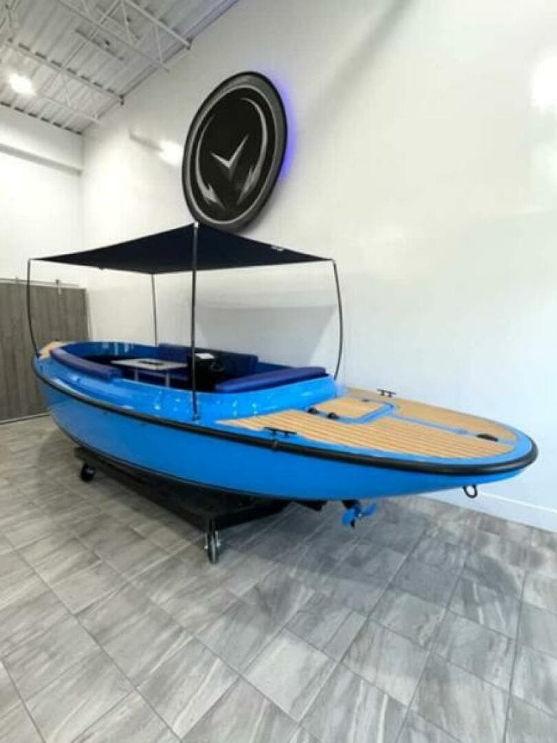 2024 Vision Fantail 217 — photo 4