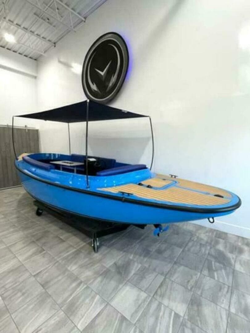 2024 Vision Fantail 217 — photo 4