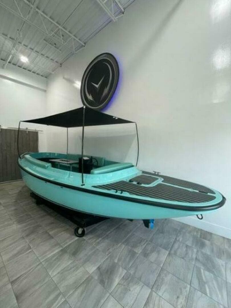 2023 Vision Fantail 217 — photo 8