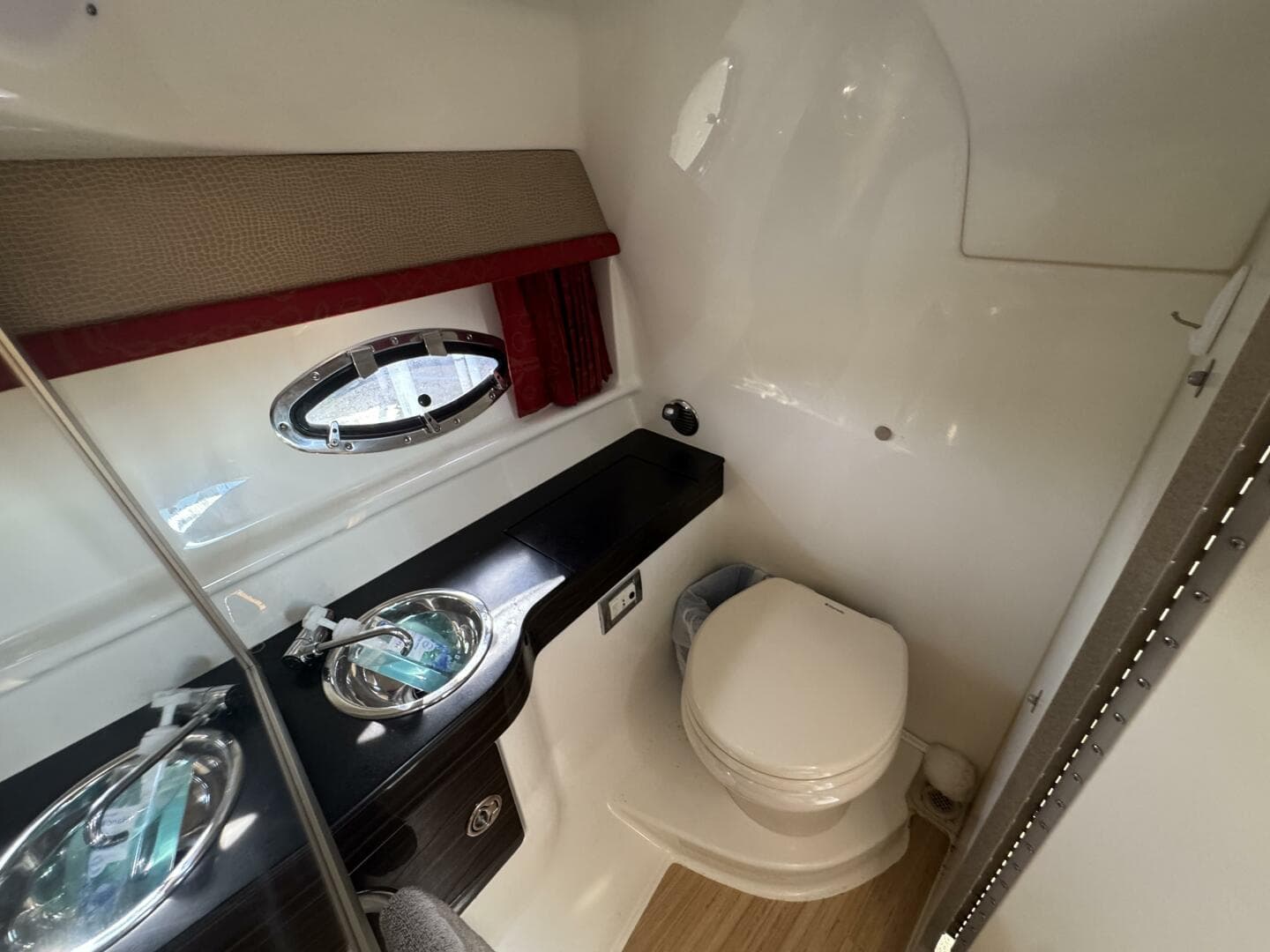 2013 Formula 310 Sun Sport — photo 31