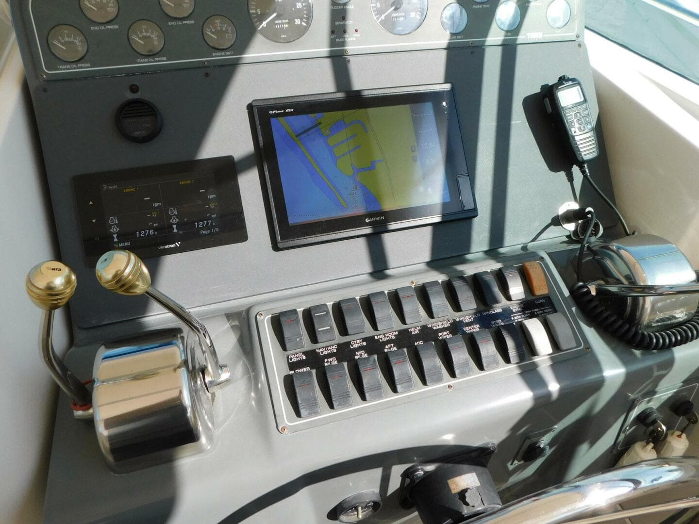 2001 Tiara Yachts 3500 Express — photo 6