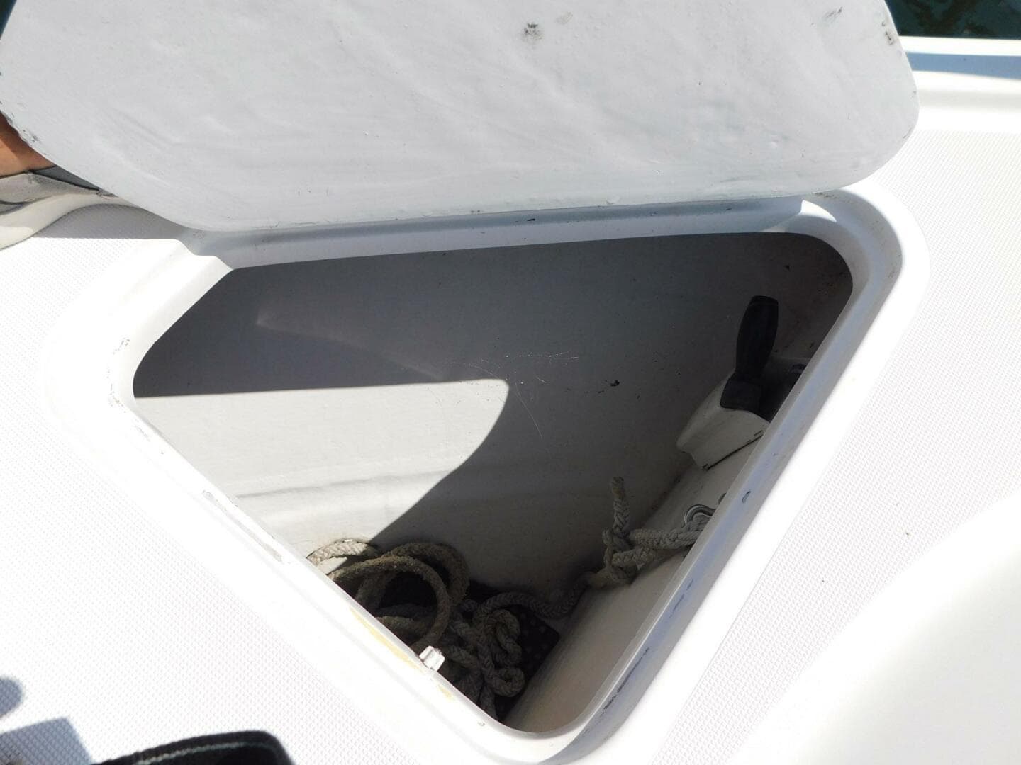 2001 Tiara Yachts 3500 Express — photo 38