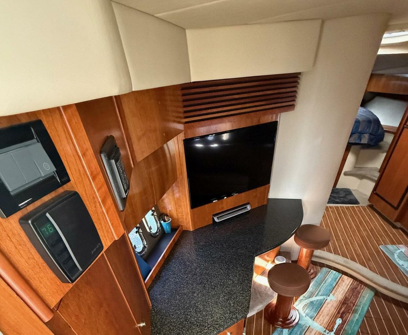 2006 Cruisers Yachts 420 Express — photo 15