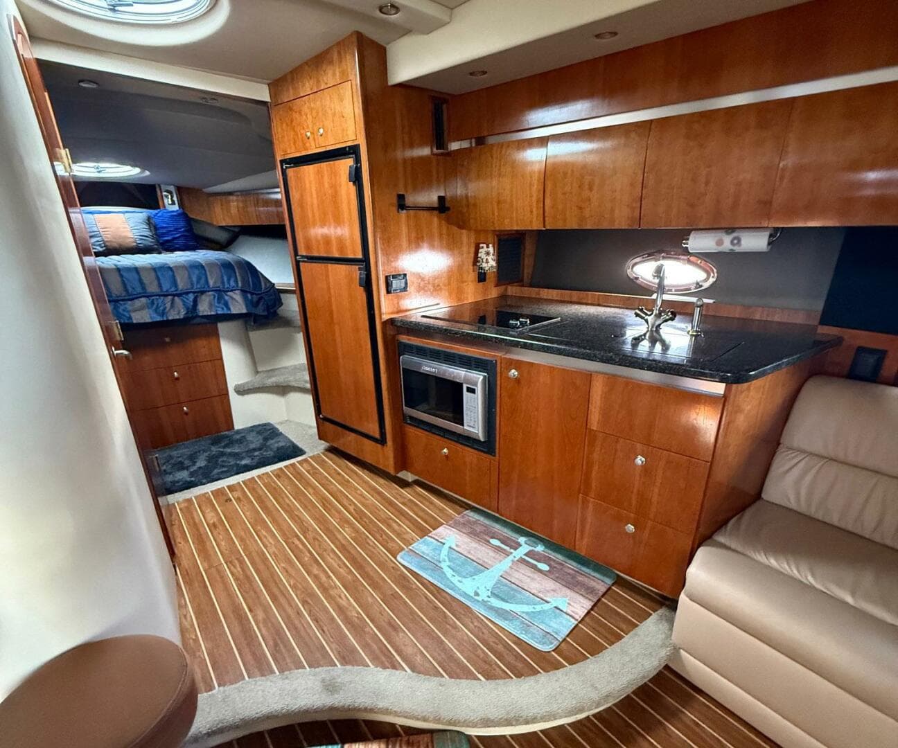 2006 Cruisers Yachts 420 Express — photo 20