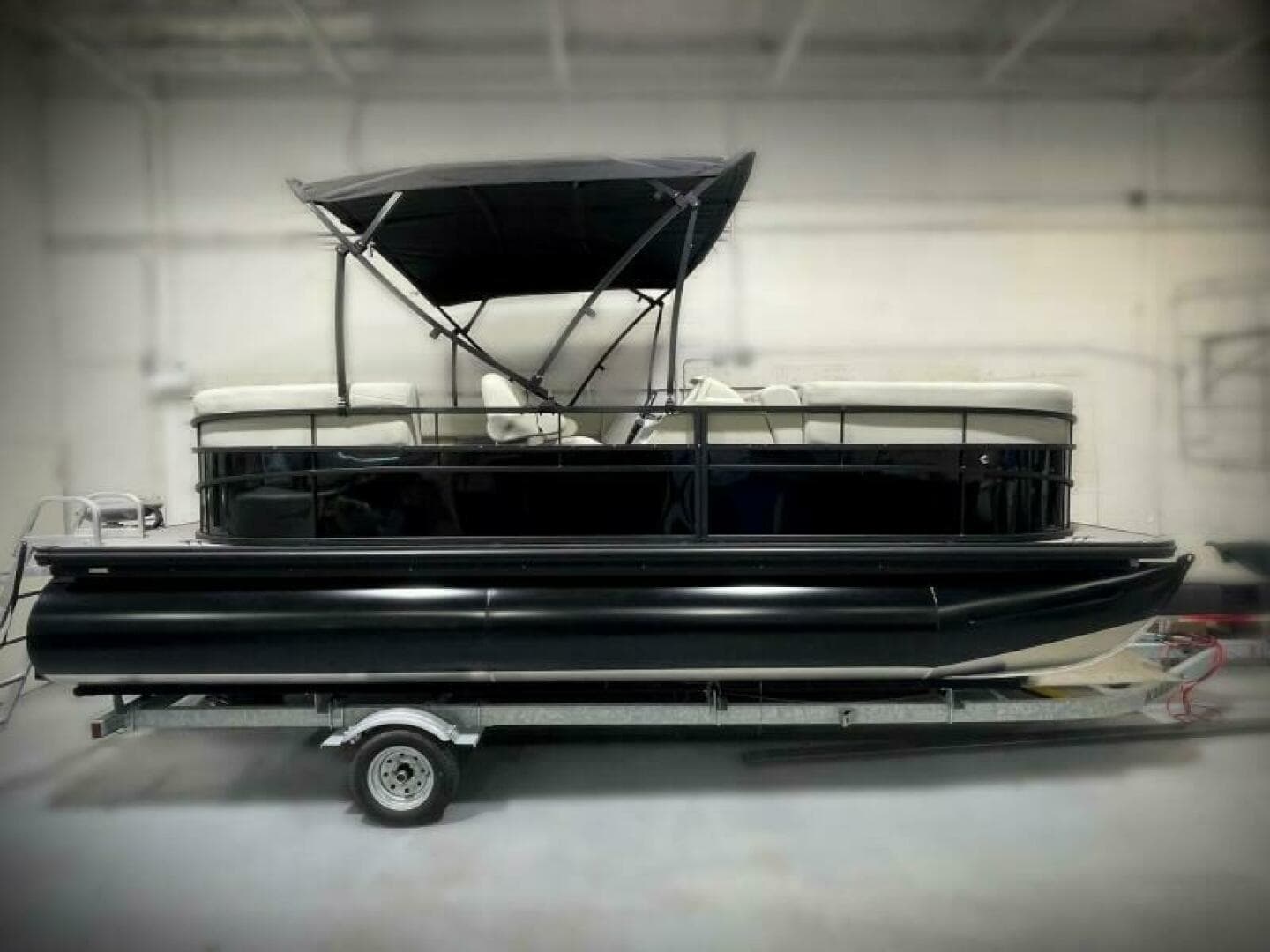 2024 Vision WX Tritoon — photo 1