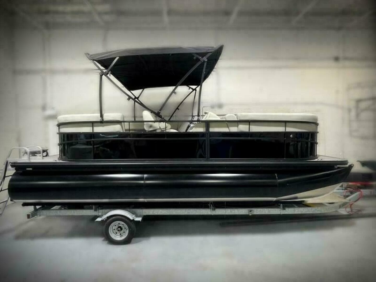 2024 Vision WX Tritoon — photo 1