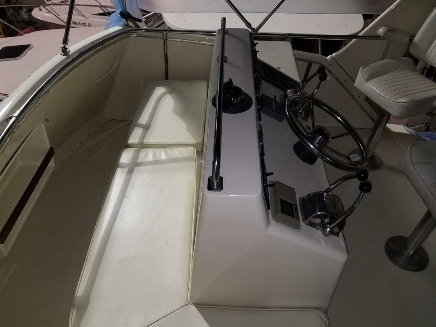 1979 Chris-Craft 360 Commander Sport Fish — photo 13